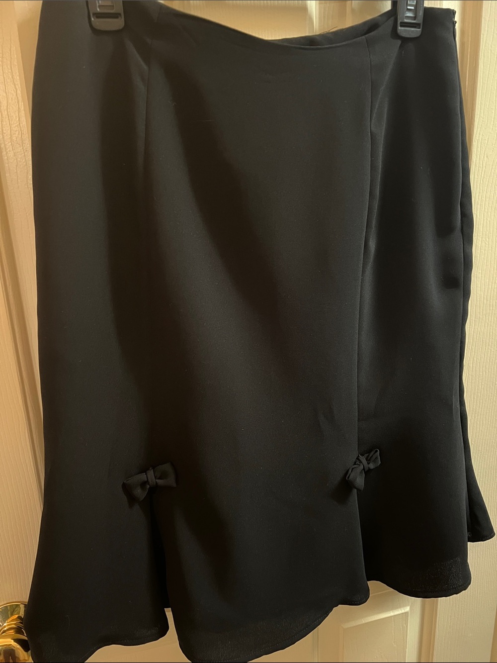 Vintage Flippy Knee Length Skirt with Bow Details